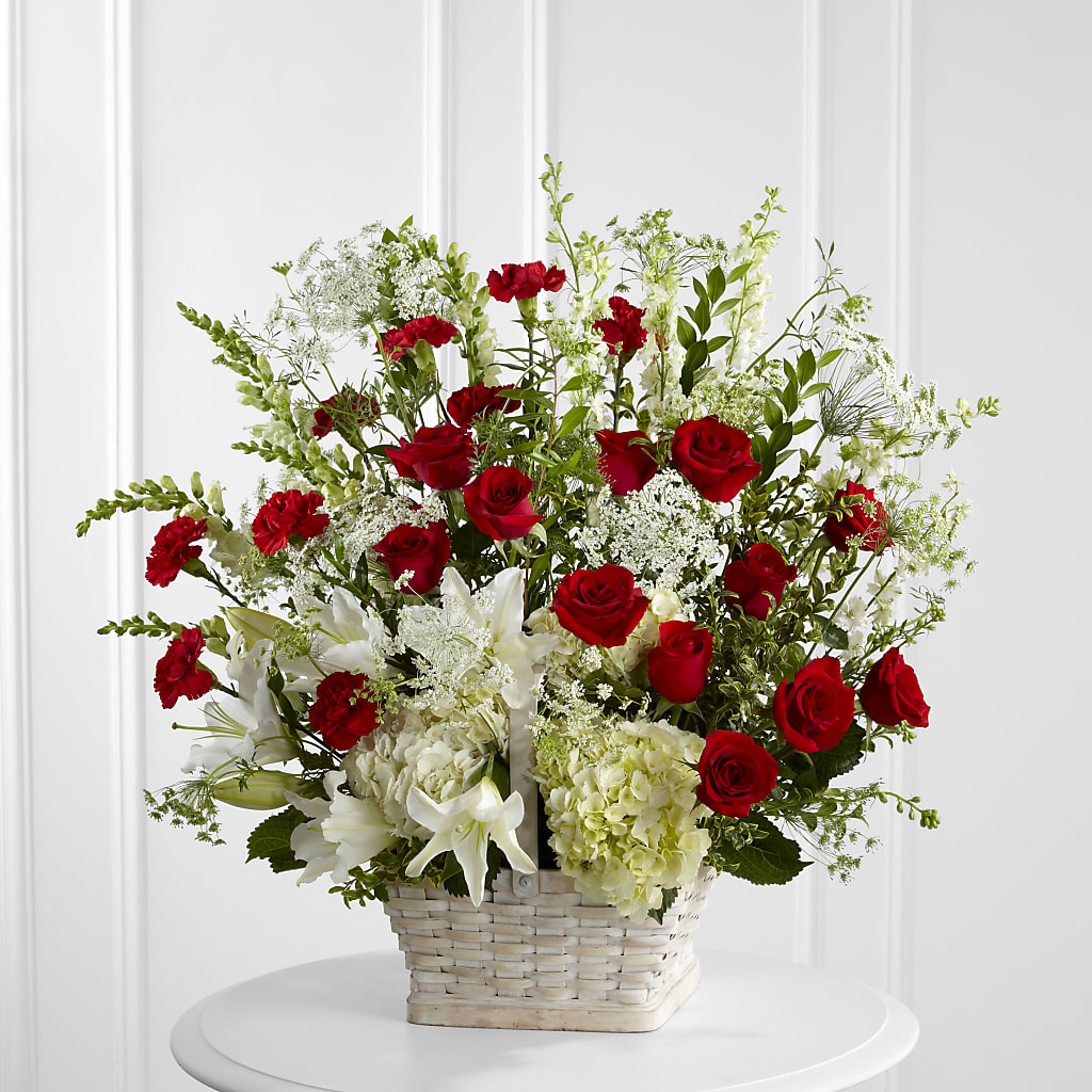 In Loving Memory Arrangement – The Stud Florist, Conyers GA