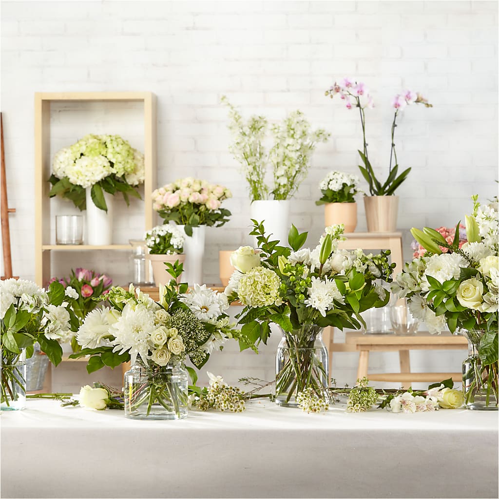 Classic Ivory – A Florist Original – The Stud Florist, Conyers GA