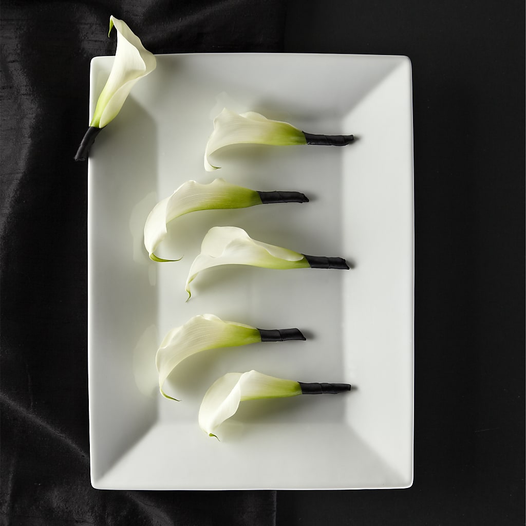 Calla Lily Promise Boutonniere – The Stud Florist, Conyers GA