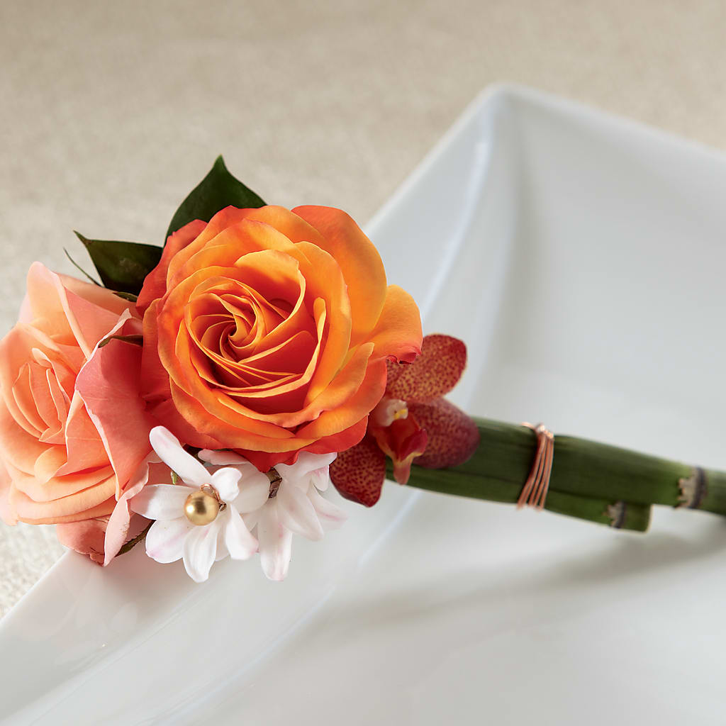 Sunset Dream Boutonniere – The Stud Florist, Conyers GA