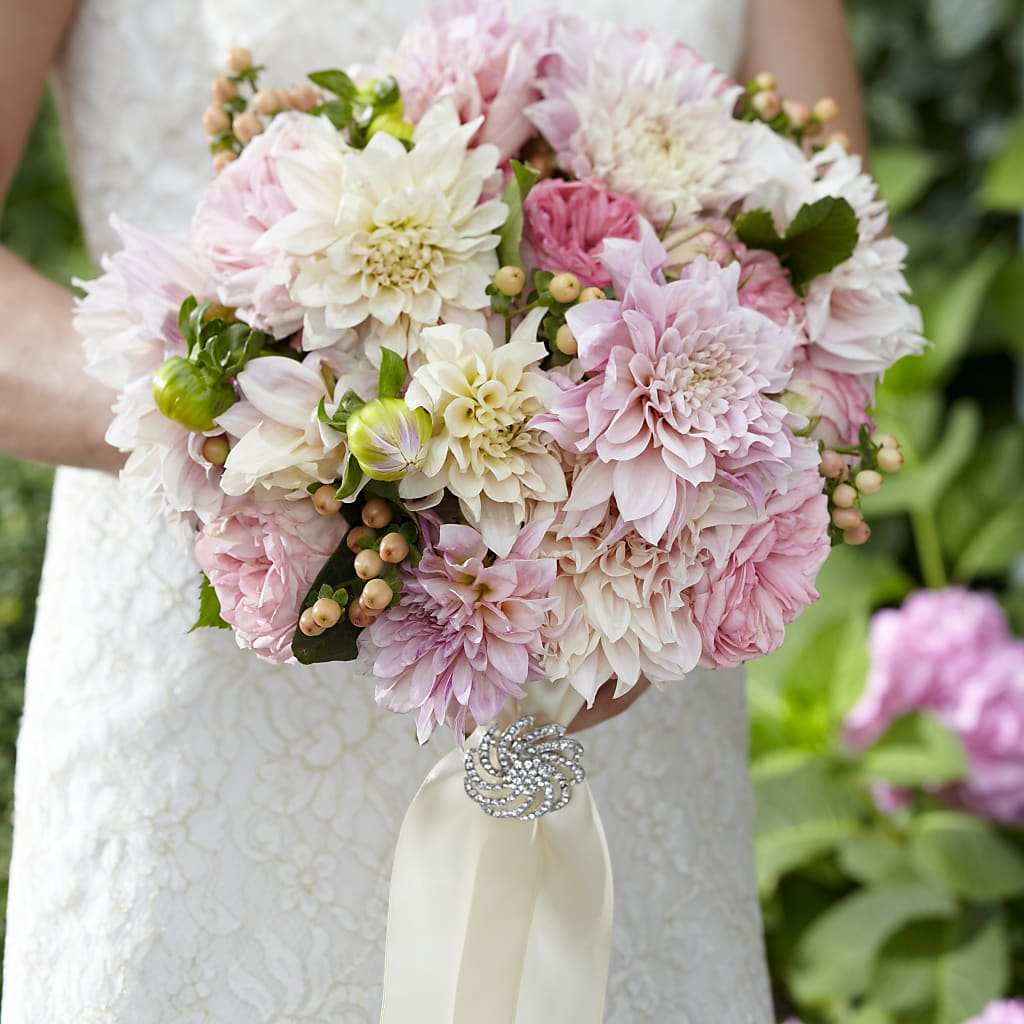Heart's Promise Bouquet – The Stud Florist, Conyers GA