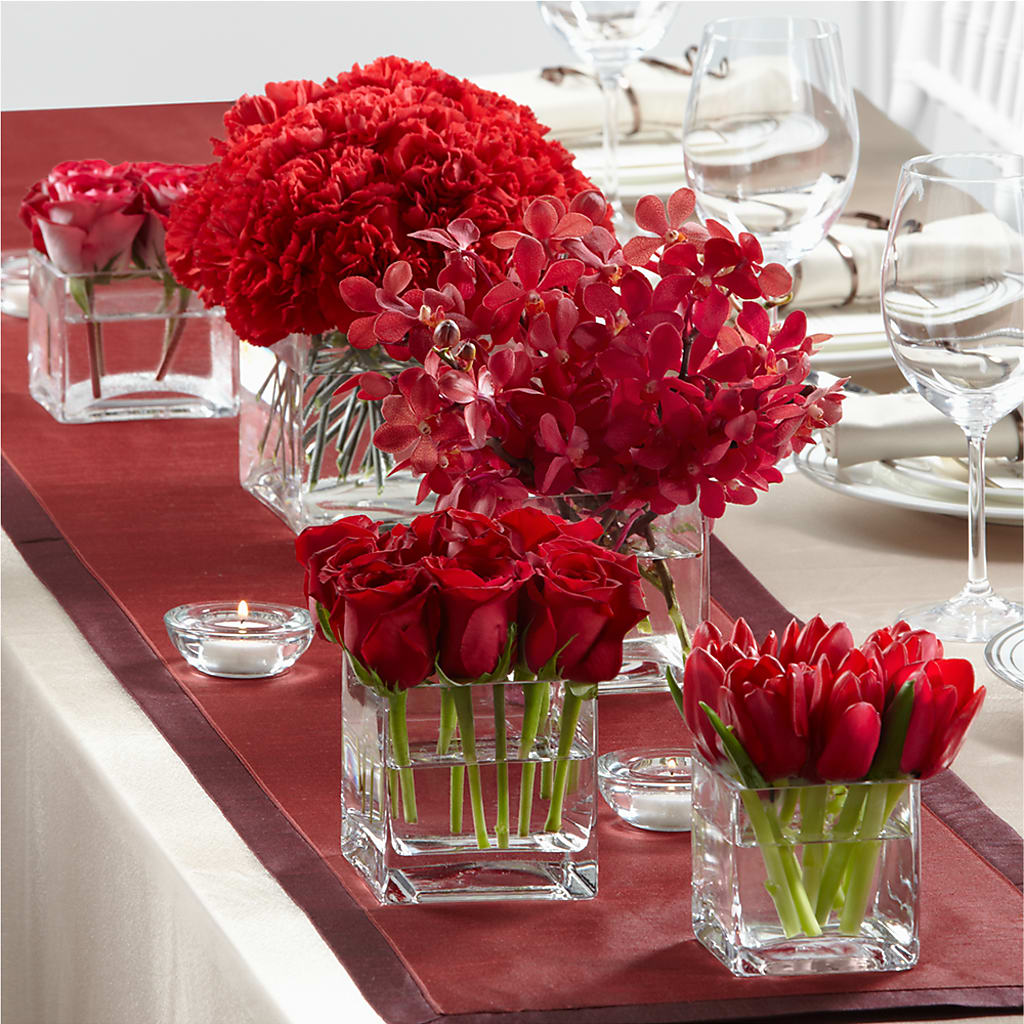Modern Grace Centerpiece – The Stud Florist, Conyers GA